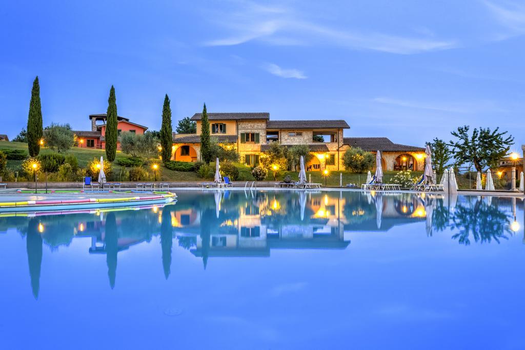 Pian Dei Mucini Resort Il Borgo Massa Marittima Exterior photo